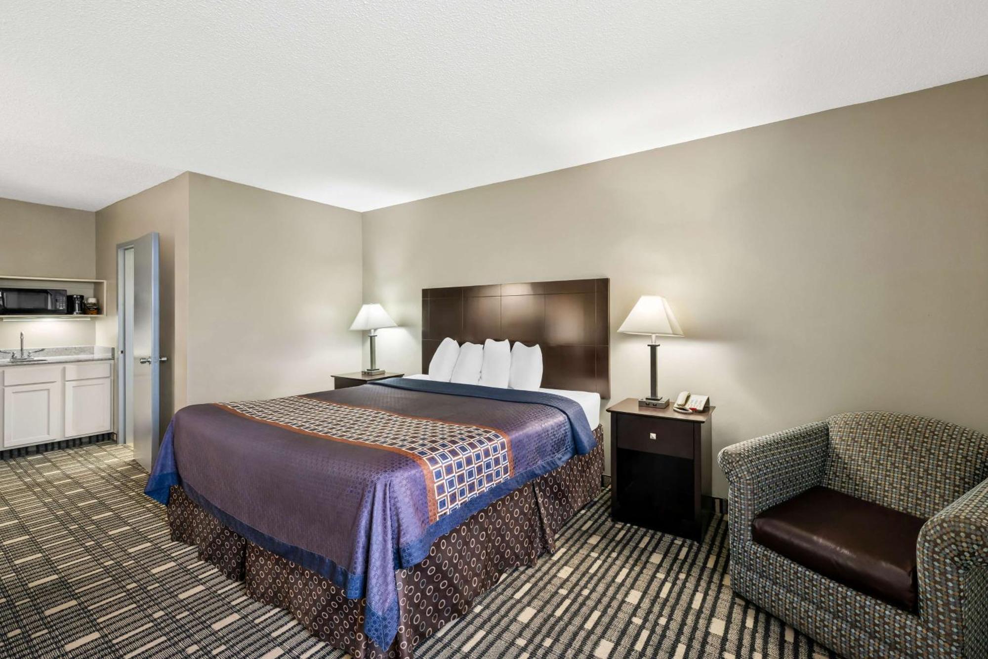 Surestay Plus Hotel By Best Western Lubbock Medical Center Экстерьер фото