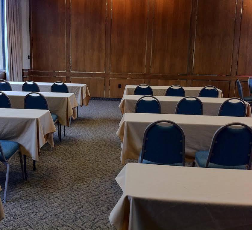 Surestay Plus Hotel By Best Western Lubbock Medical Center Экстерьер фото